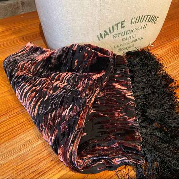 Cut Velvet Scarf - Picture 7 of 7